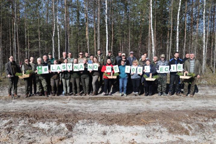 Sadzenie&#x20;lasu&#x20;w&#x20;ramach&#x20;akcji&#x20;„Lasy&#x20;na&#x20;nowe&#x20;100-lecie”&#x20;w&#x20;Nadleśnictwie&#x20;Łagów&#x2c;&#x20;fot&#x2e;&#x20;Monika&#x20;Karst